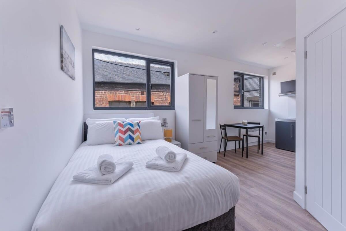 Charming Studio Apartment in Central Sheffield Esterno foto