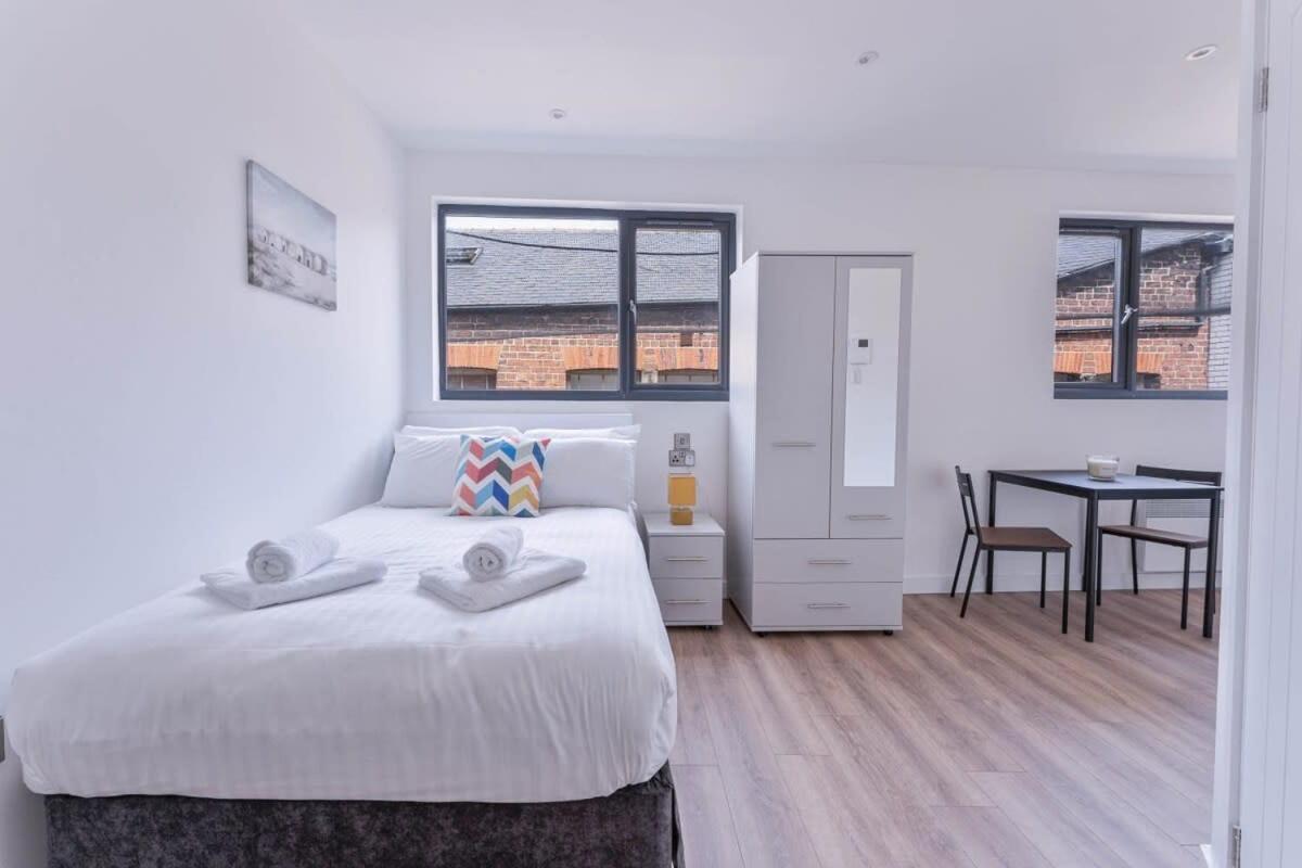 Charming Studio Apartment in Central Sheffield Esterno foto
