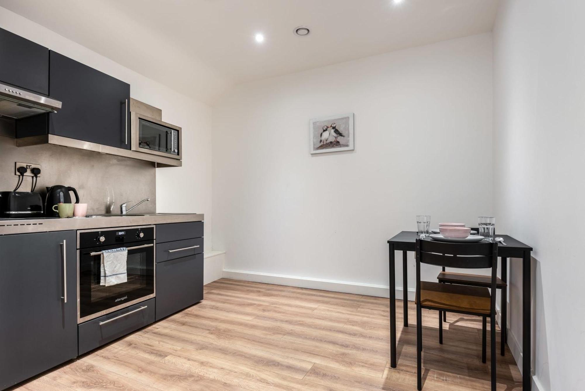 Charming Studio Apartment in Central Sheffield Esterno foto